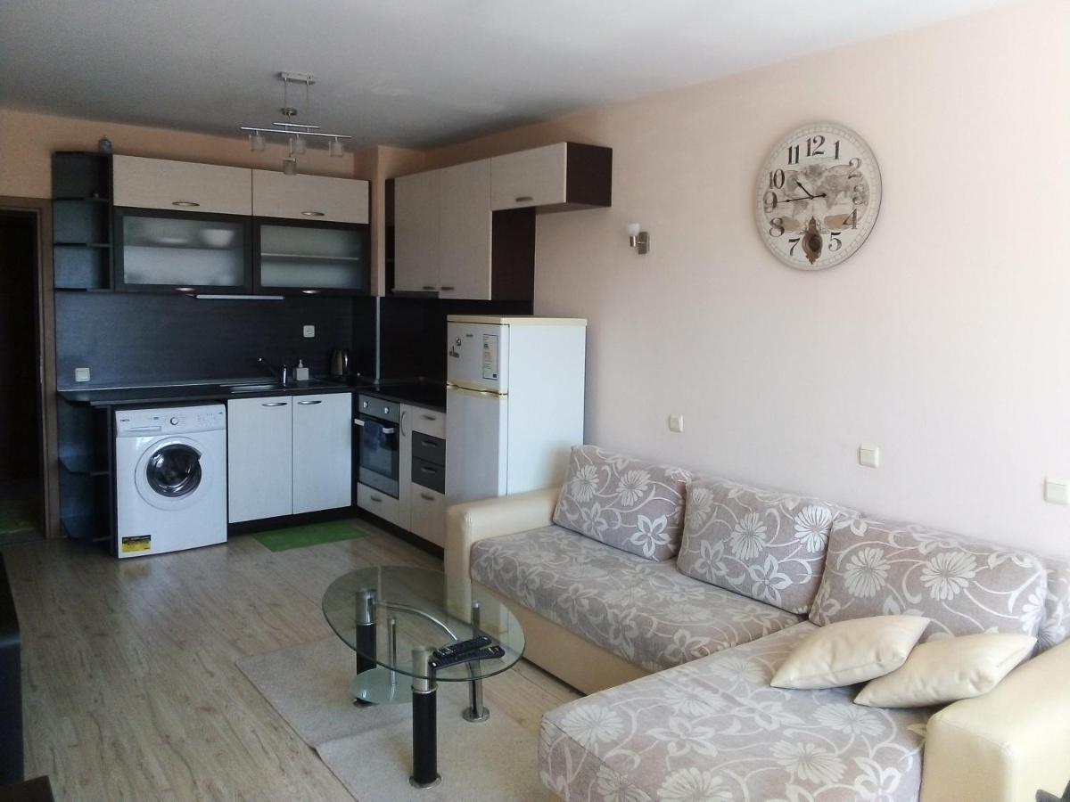 Апартамент Зорница Apartment Burgas ภายนอก รูปภาพ