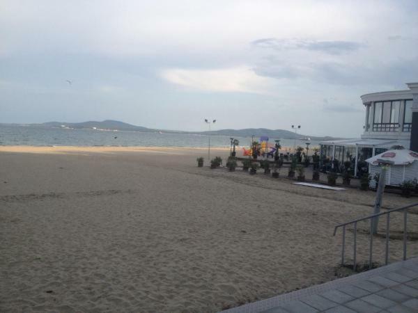 Апартамент Зорница Apartment Burgas ภายนอก รูปภาพ